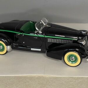 Franklin Mint 1:18 Scale 1935 Auburn 851 Boattail Speedster